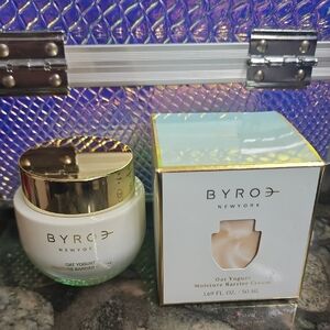NIB Byroe New York Oat Yogurt Moisture Barrier Cream